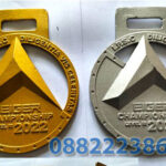 04. Pembuat Medali Custom